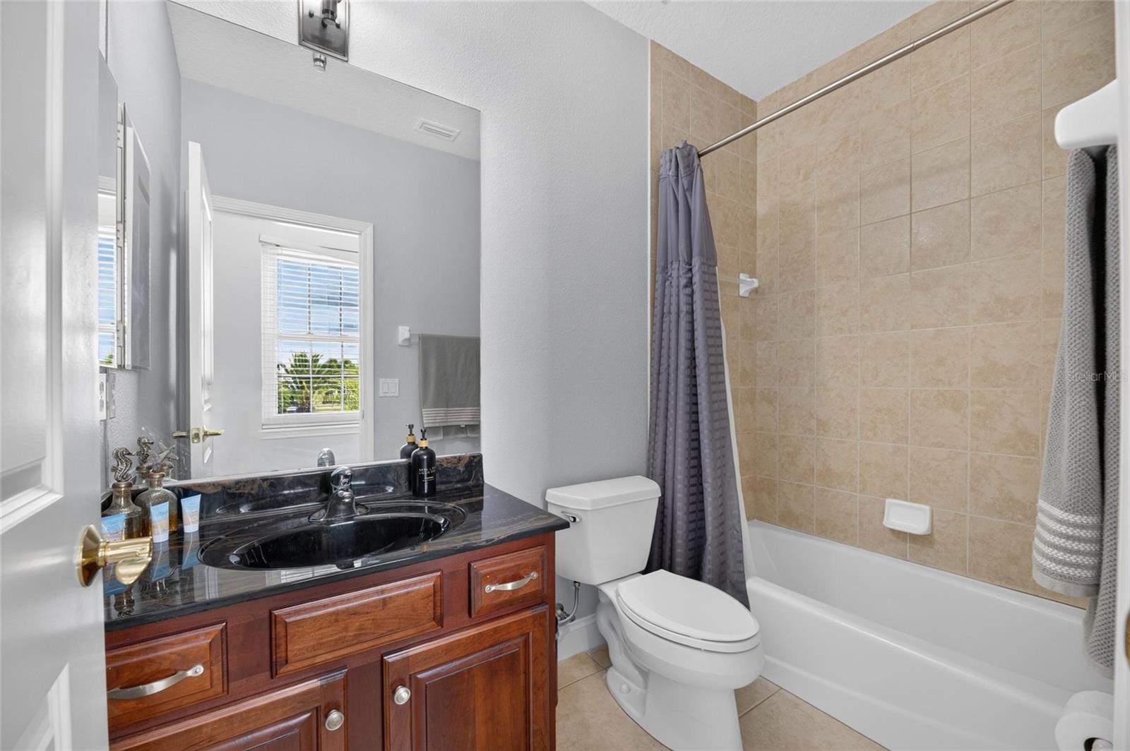 713 ISLEBAY DR — photo 59