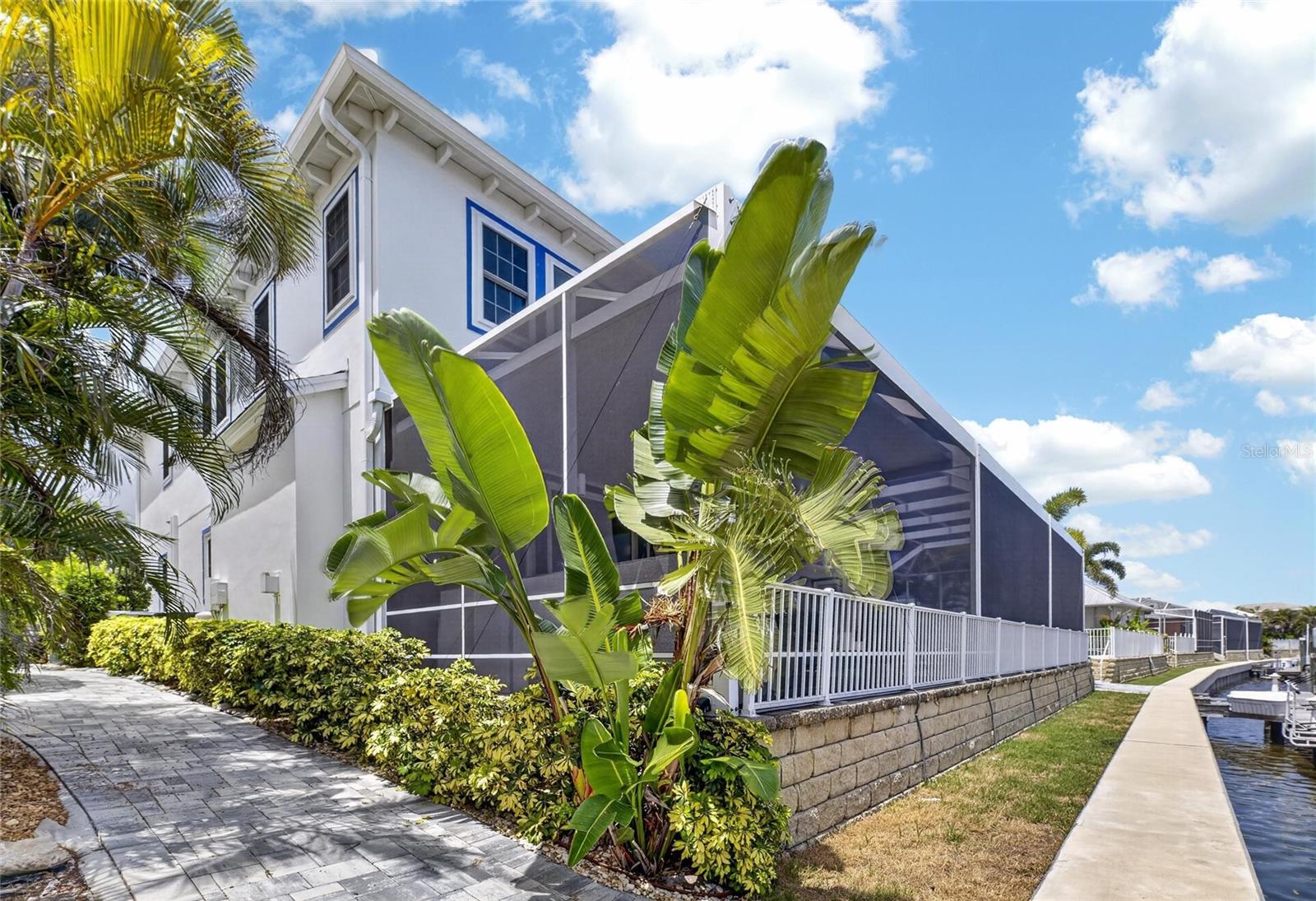713 ISLEBAY DR — photo 84