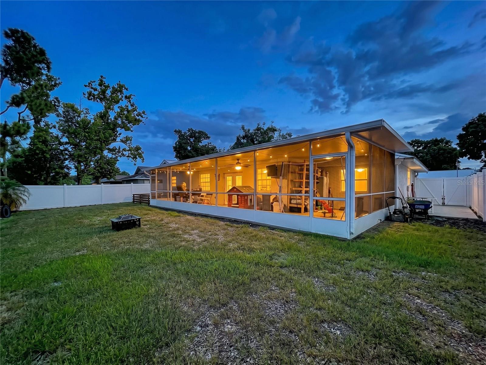 5520 FULMAR DR — photo 8
