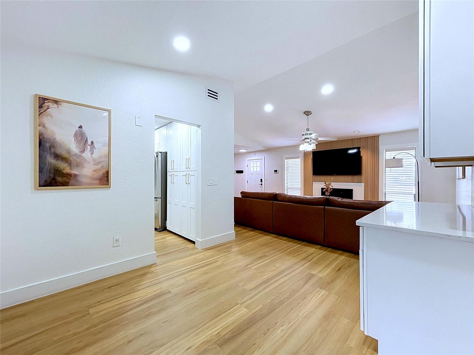 5520 FULMAR DR — photo 37