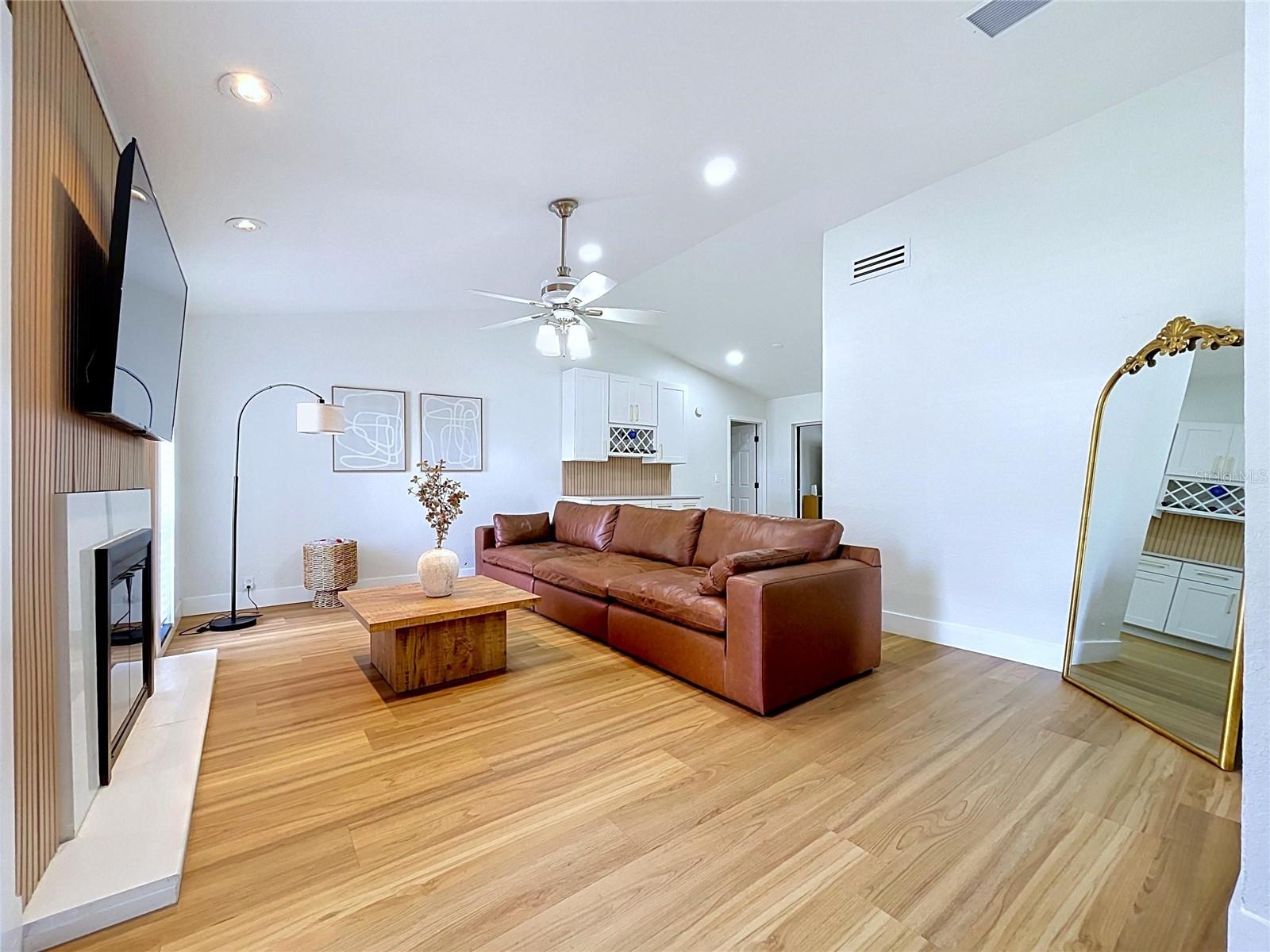 5520 FULMAR DR — photo 18