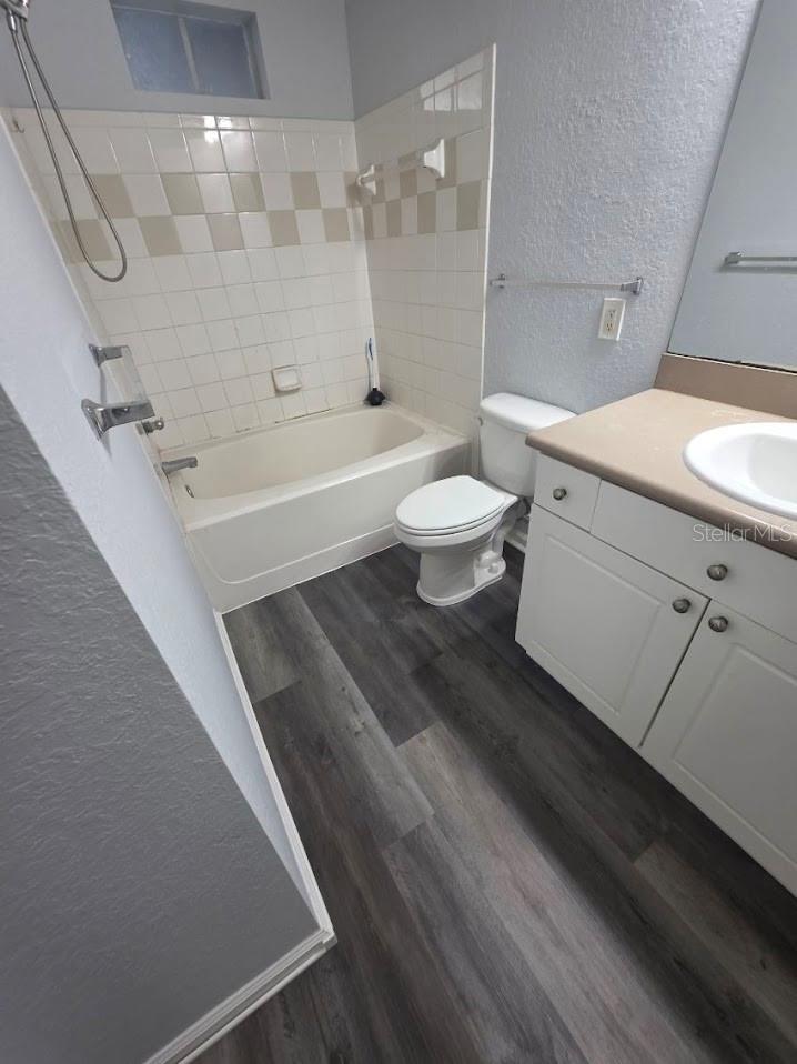9401 CRESCENT LOOP CIR #203 — photo 9