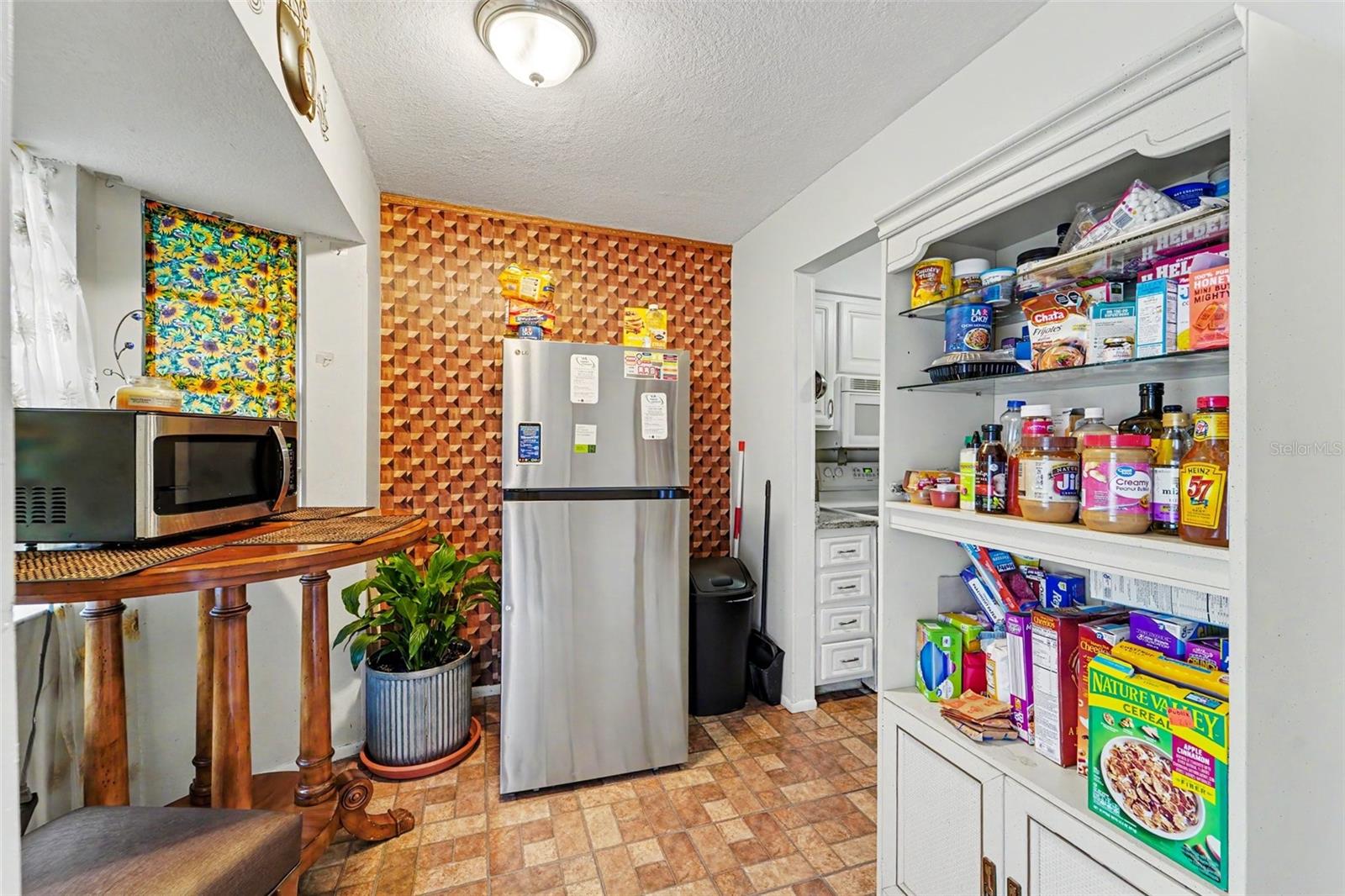 12435 KNOLLBROOK LN — photo 6