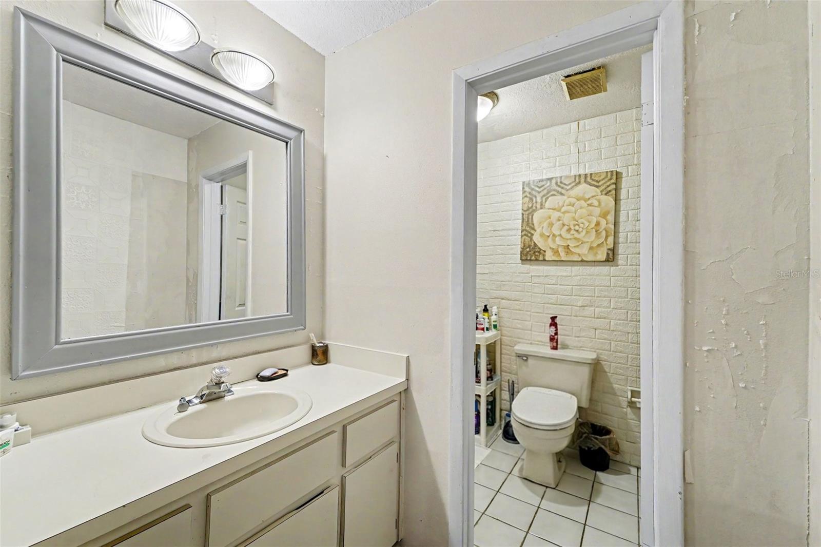 12435 KNOLLBROOK LN — photo 8