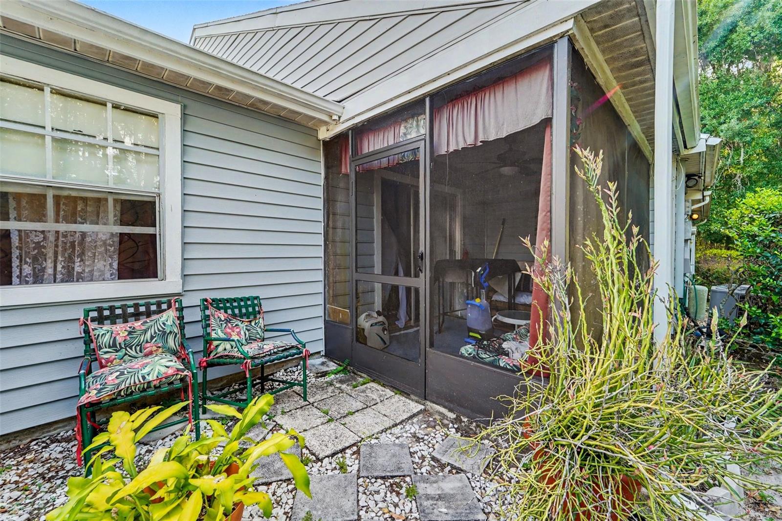 12435 KNOLLBROOK LN — photo 13