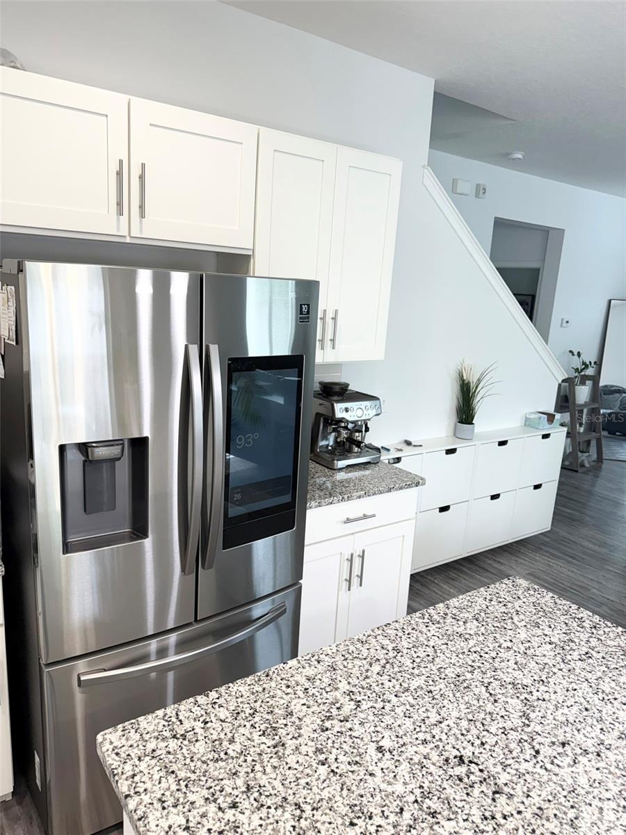 3008 E SLIGH AVE — photo 9