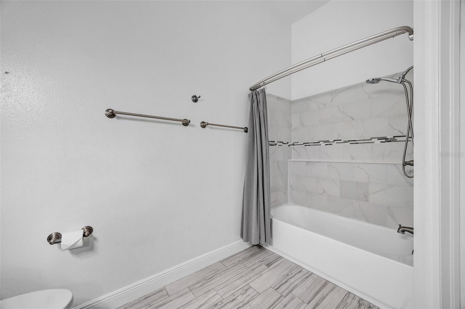 6127 BAYSIDE KEY DR — photo 30