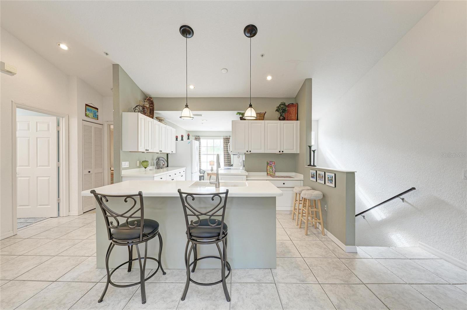 6821 FAIRVIEW TER #6821 — photo 3