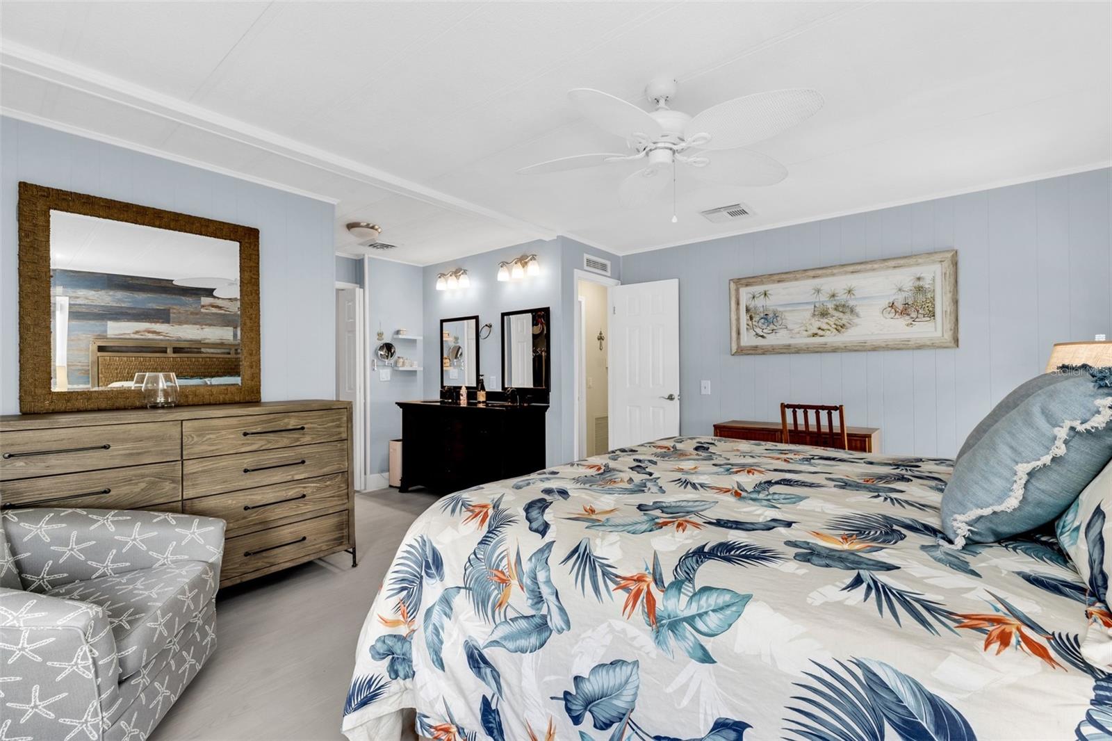 114 MARTINIQUE RD — photo 25