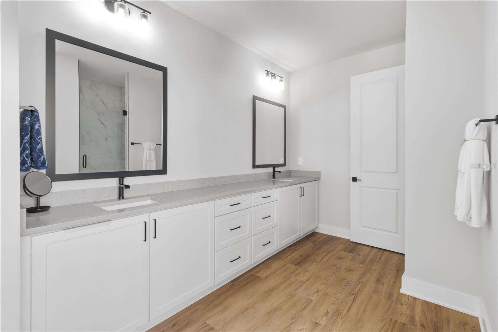 17000 NOKOTA AVE — photo 29