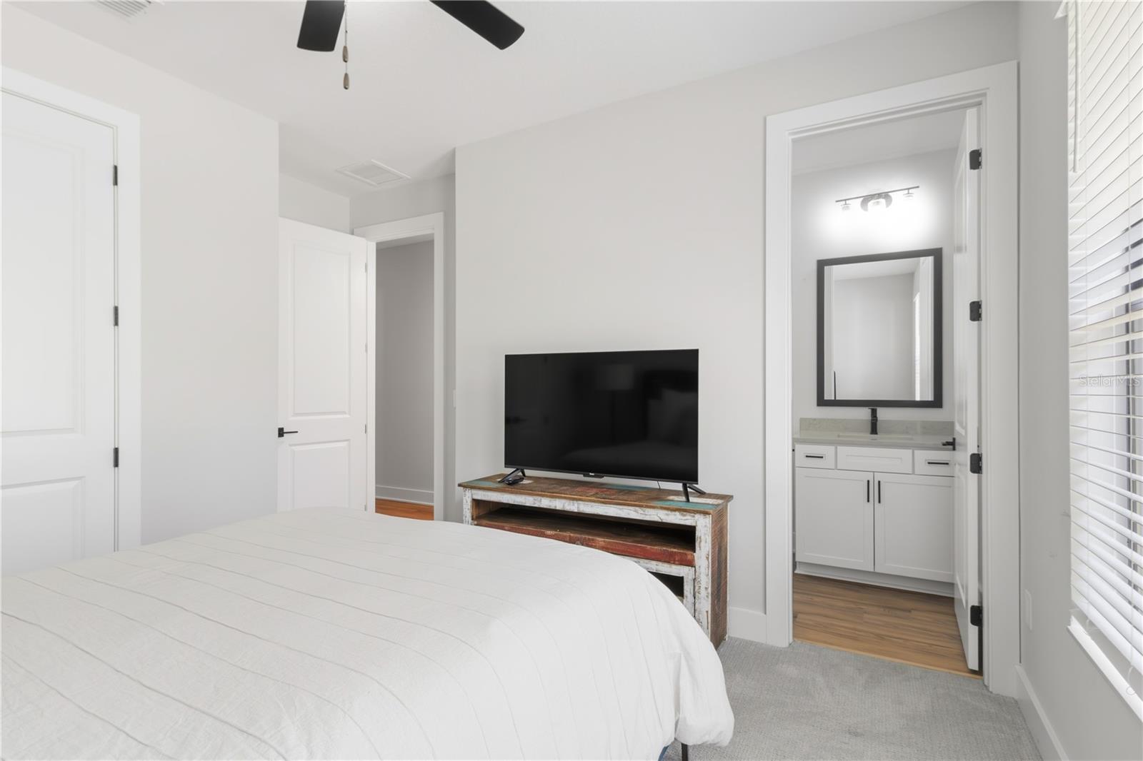17000 NOKOTA AVE — photo 42