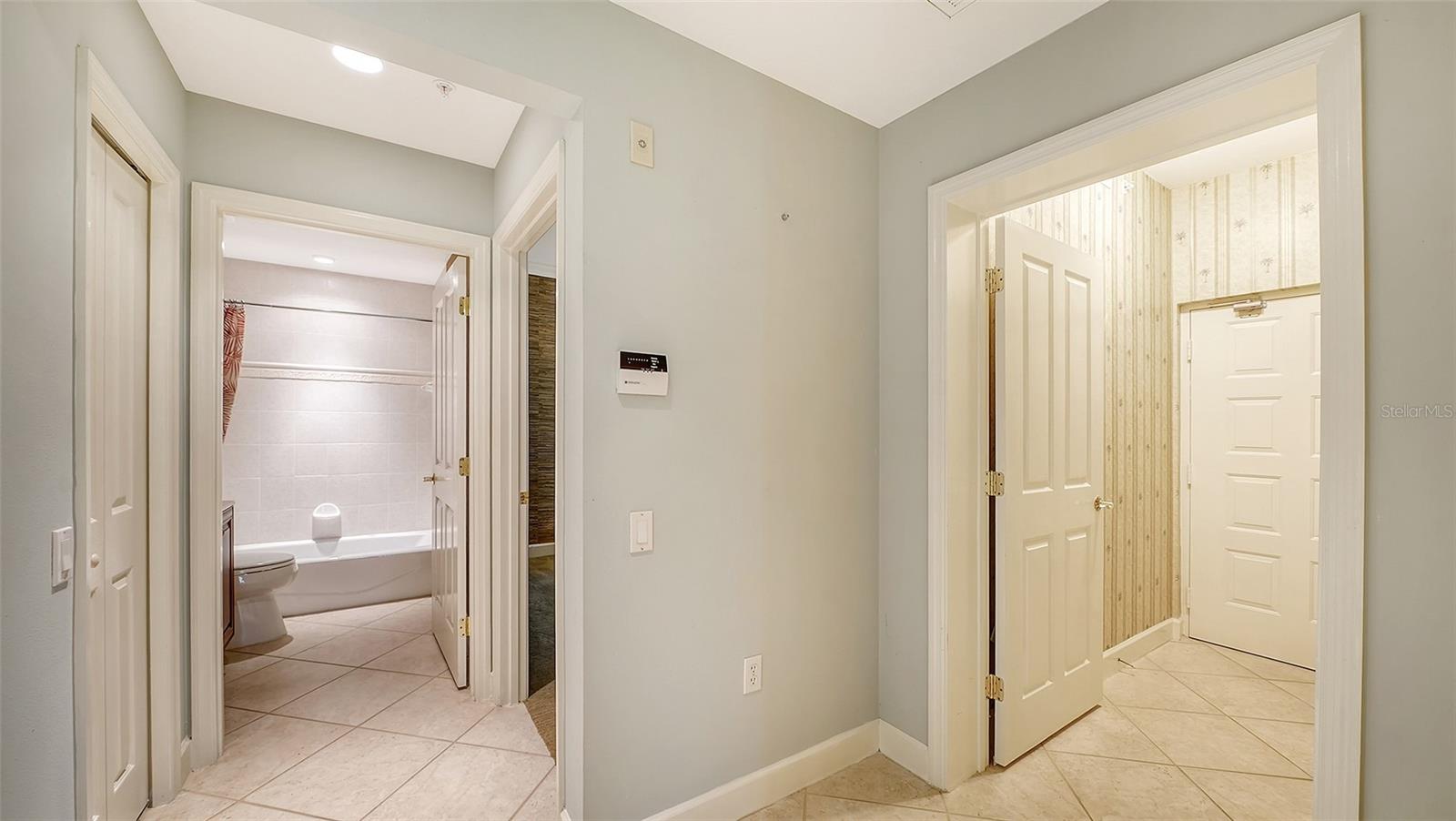 5211 PARISIENNE PL #101B27 — photo 33