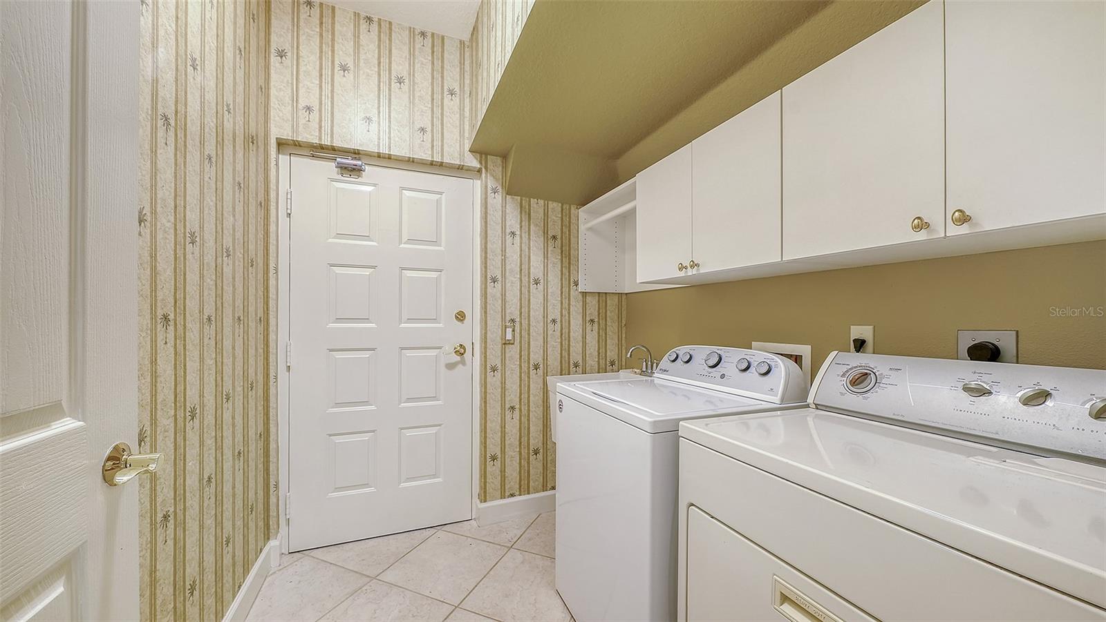 5211 PARISIENNE PL #101B27 — photo 37