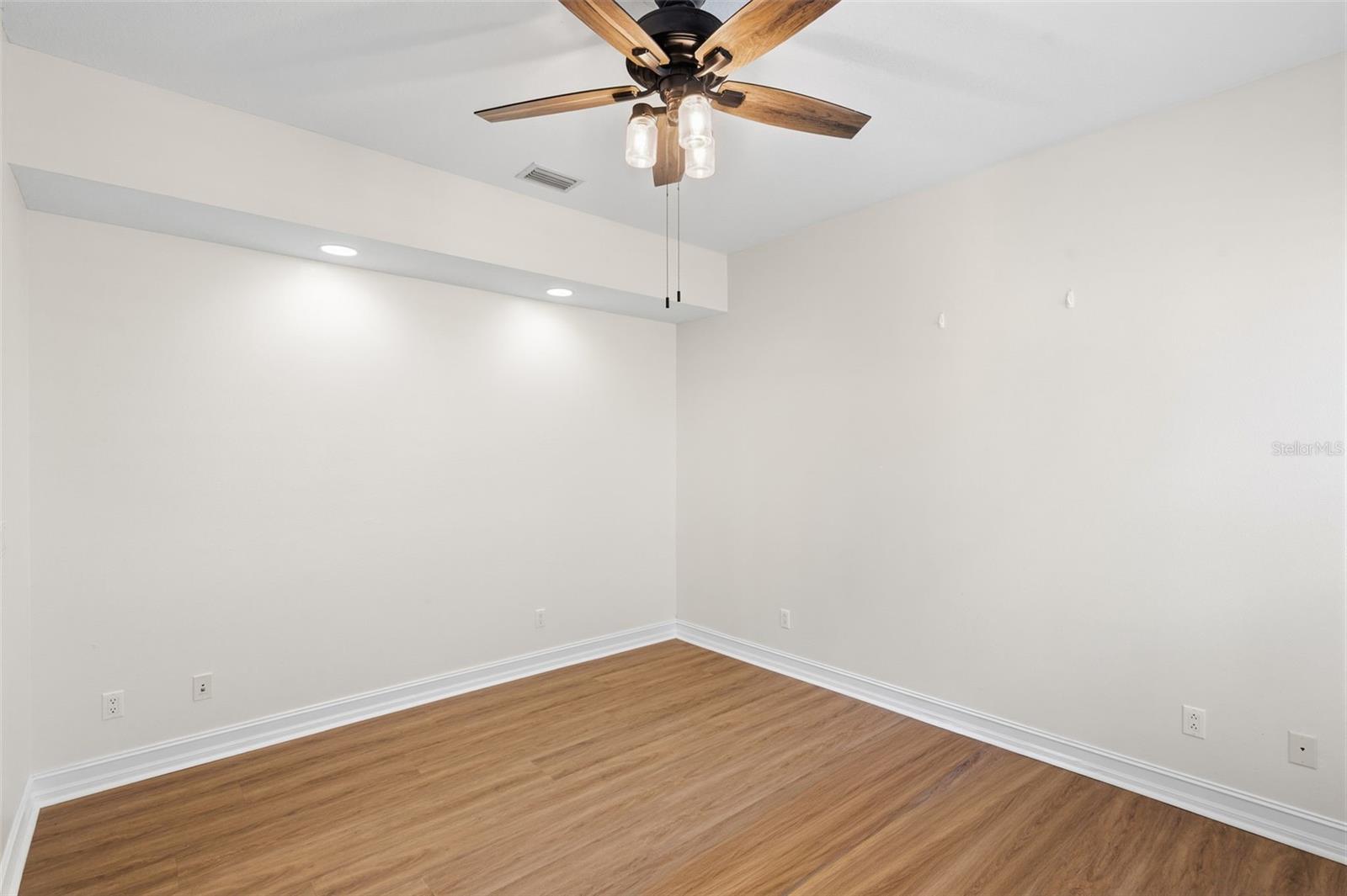 9985 SAGO POINT DR — photo 31