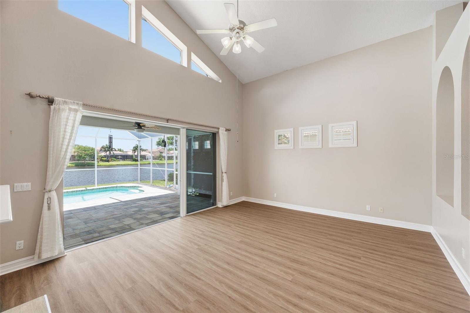9985 SAGO POINT DR — photo 4