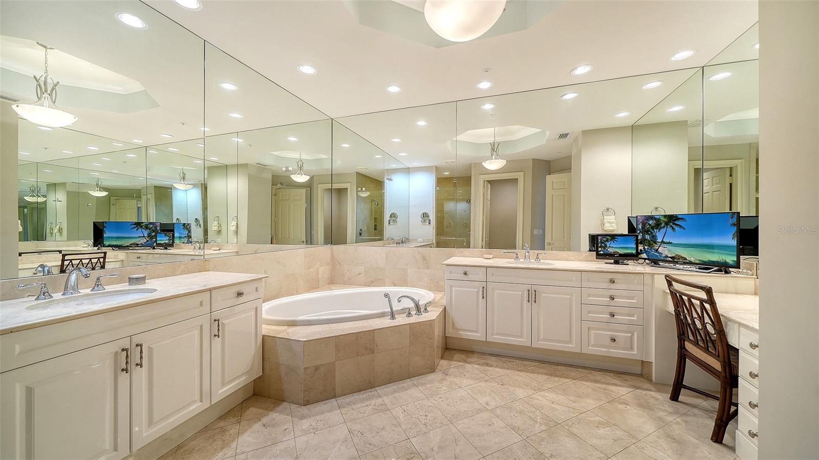 1300 BENJAMIN FRANKLIN DR #1205 & 1206 — photo 26