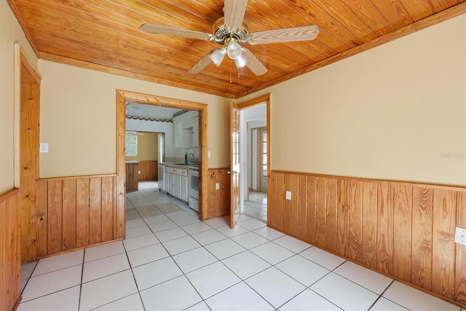 200 ORDUNA DR — photo 25