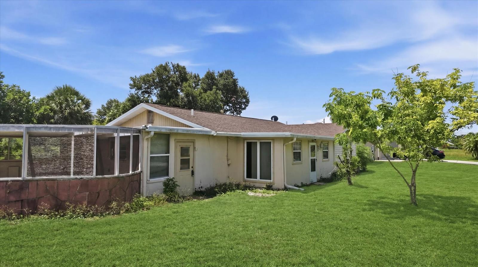 200 ORDUNA DR — photo 9