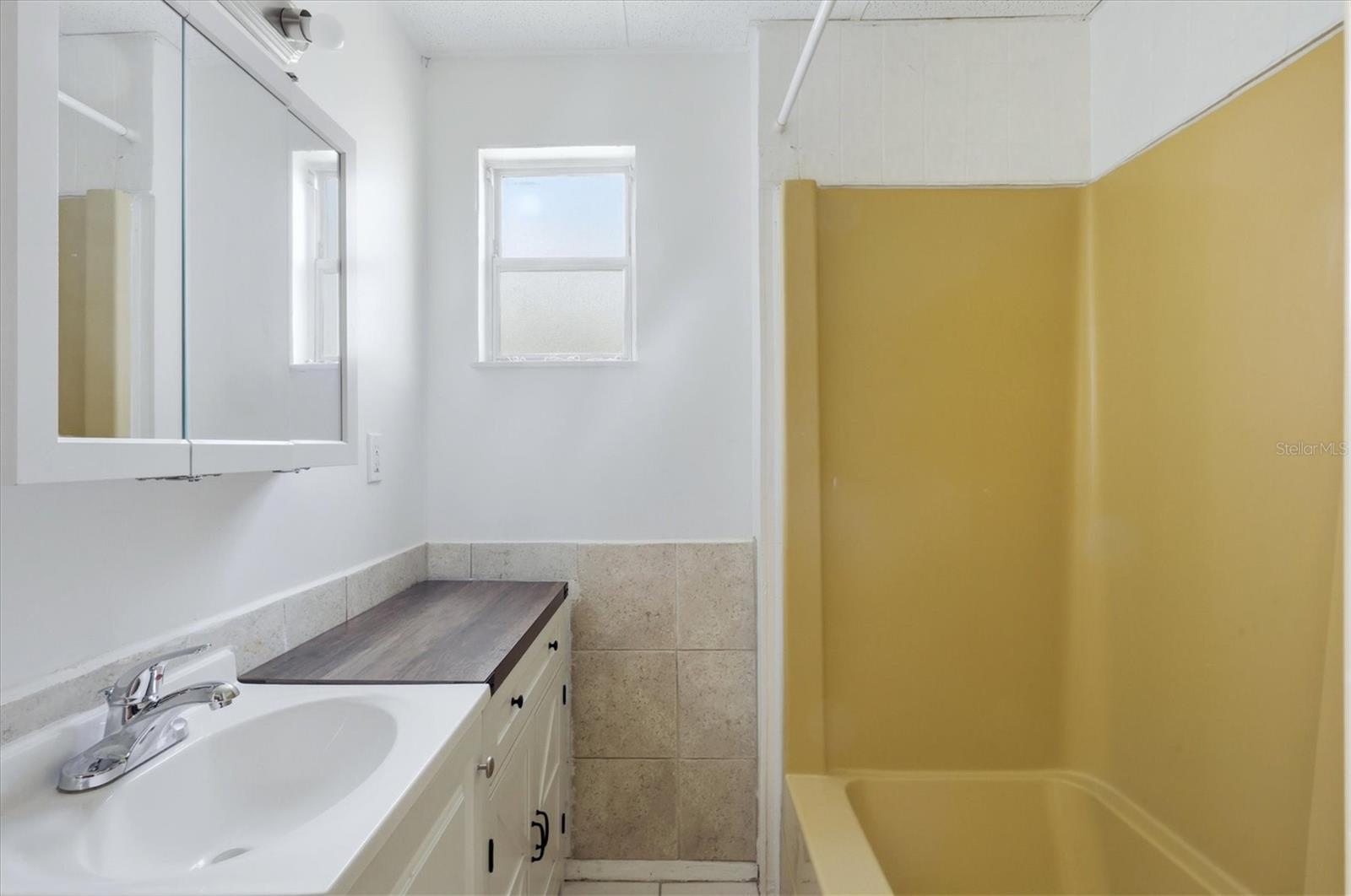 200 ORDUNA DR — photo 31