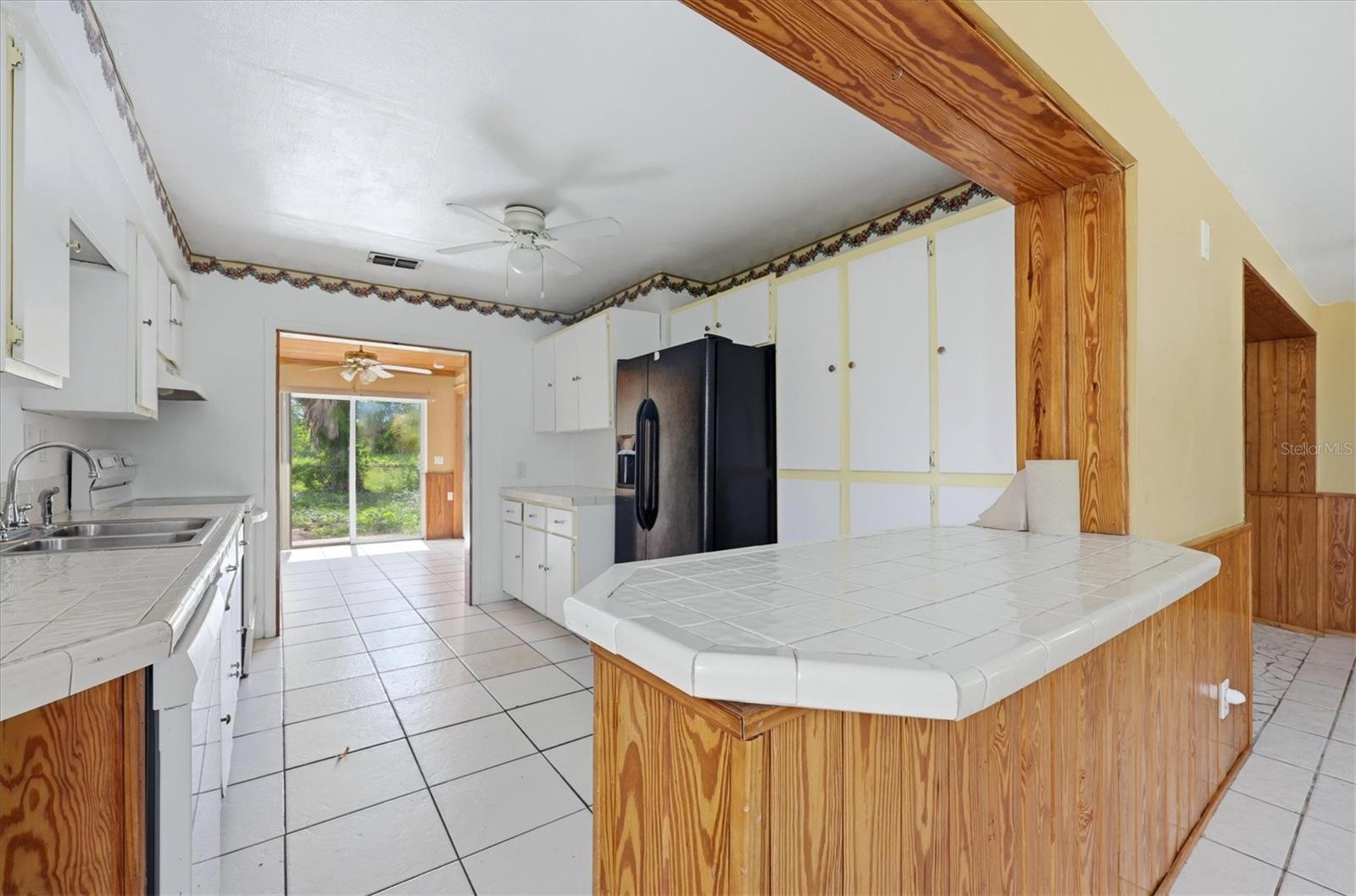 200 ORDUNA DR — photo 21
