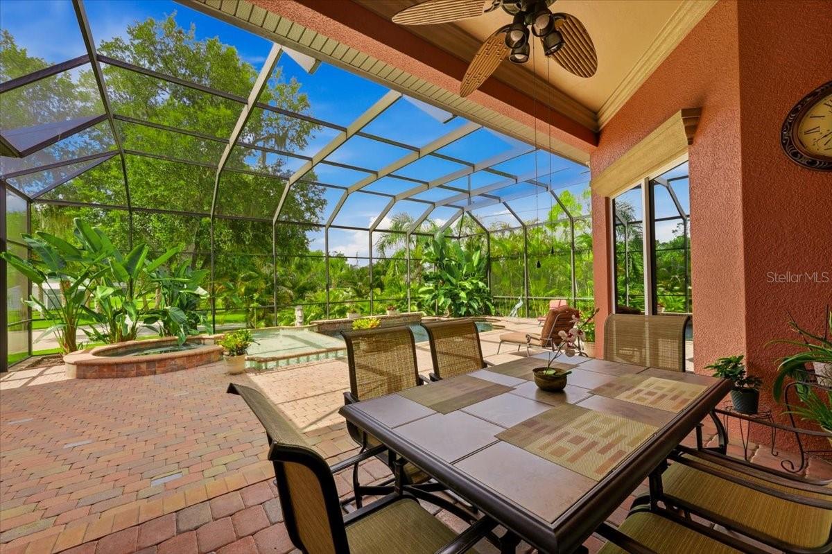 3257 WENONA DR — photo 40