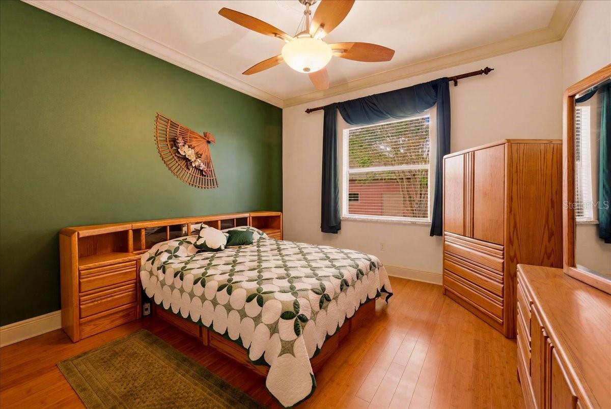 3257 WENONA DR — photo 33