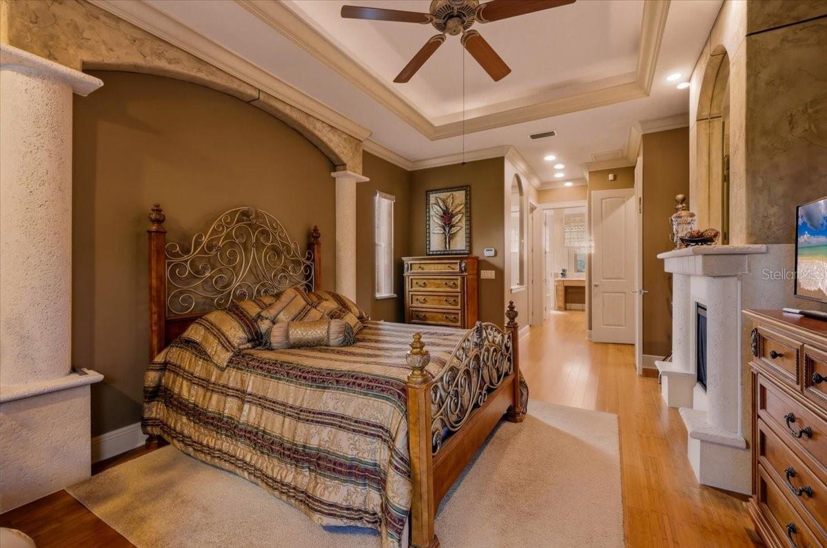 3257 WENONA DR — photo 28