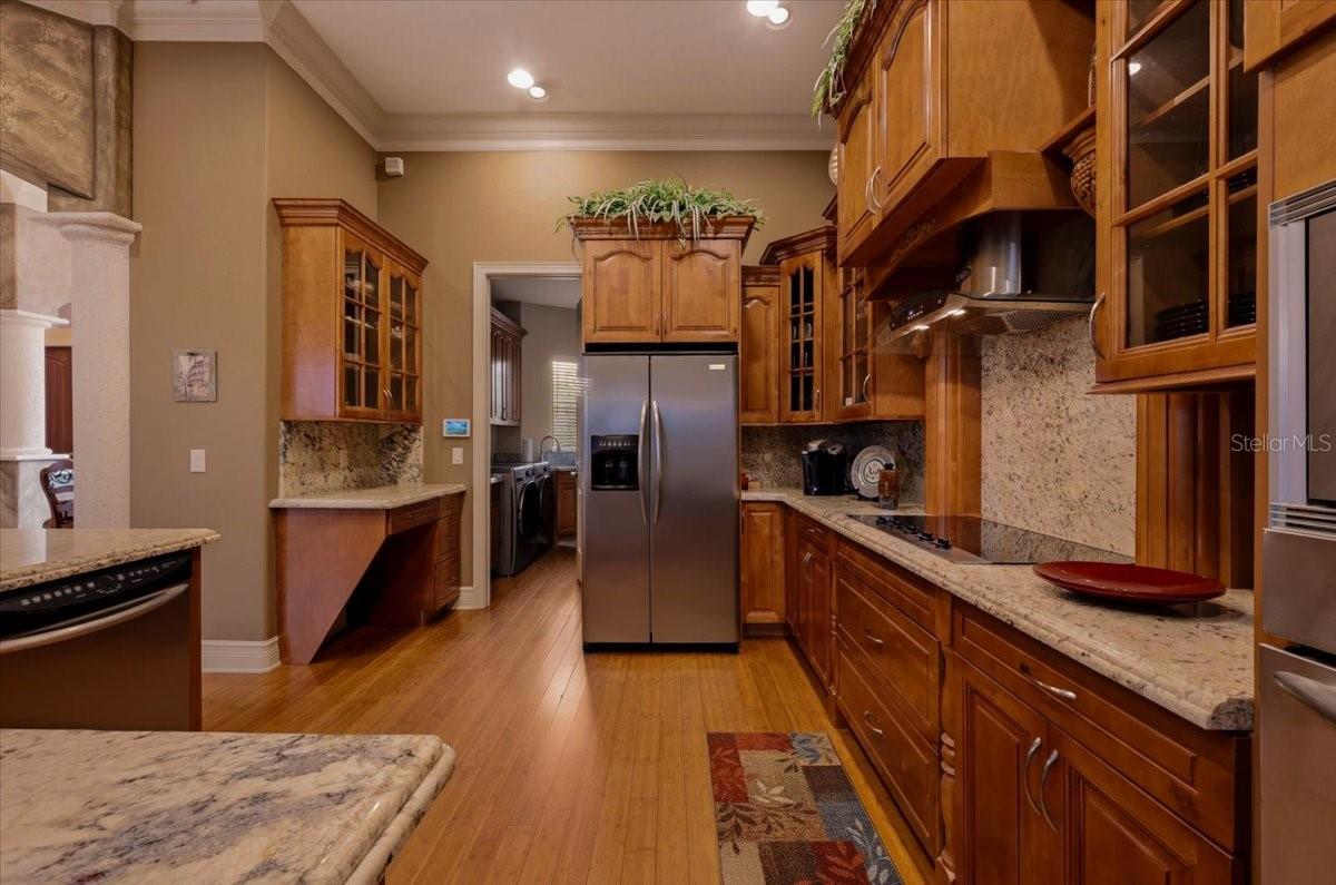 3257 WENONA DR — photo 26