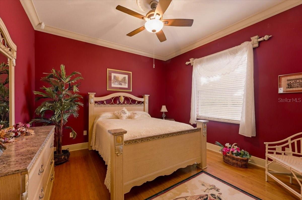 3257 WENONA DR — photo 36