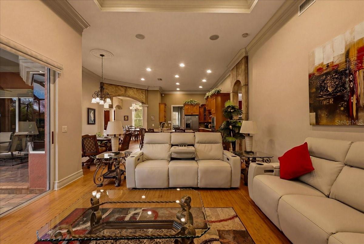 3257 WENONA DR — photo 20