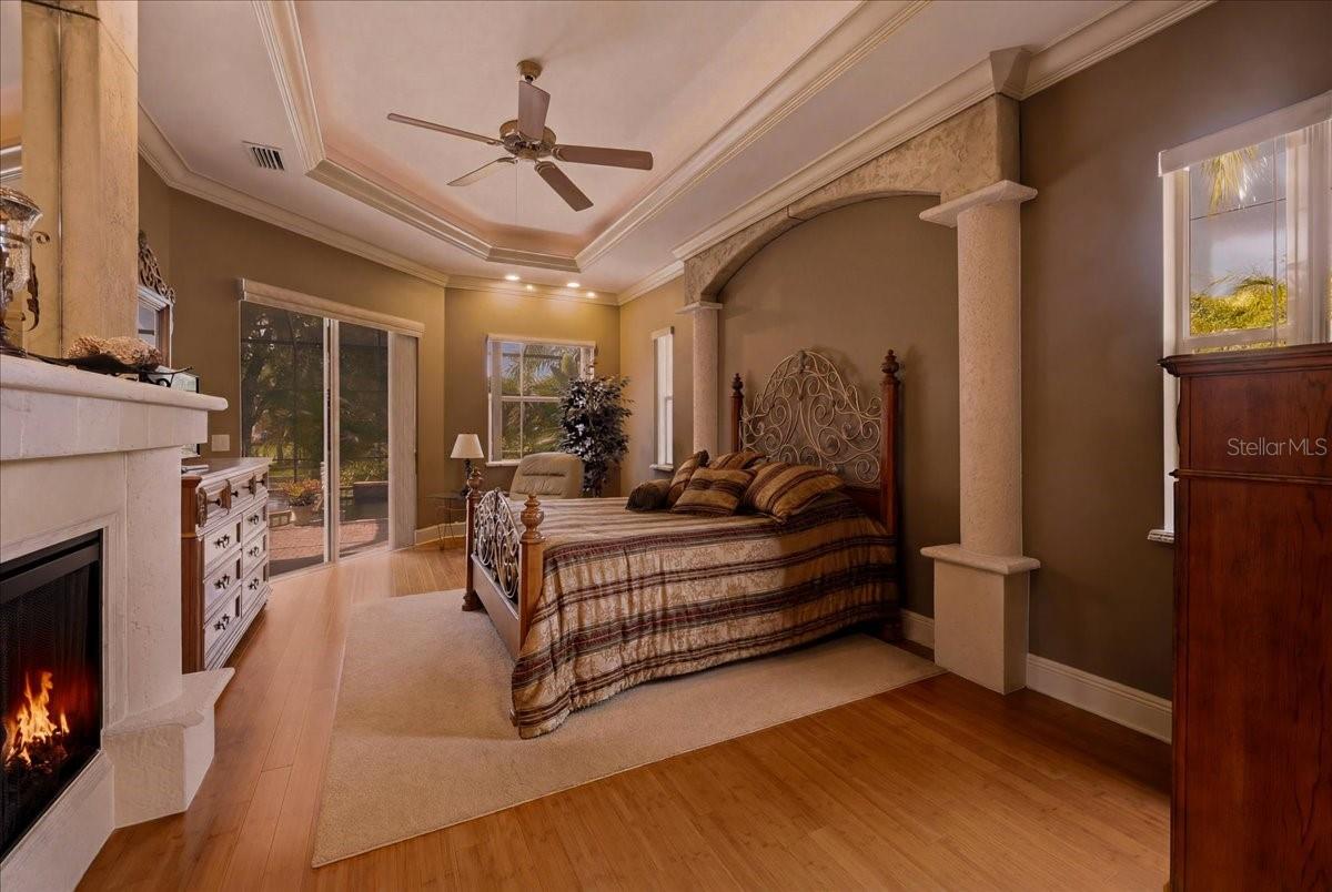 3257 WENONA DR — photo 30