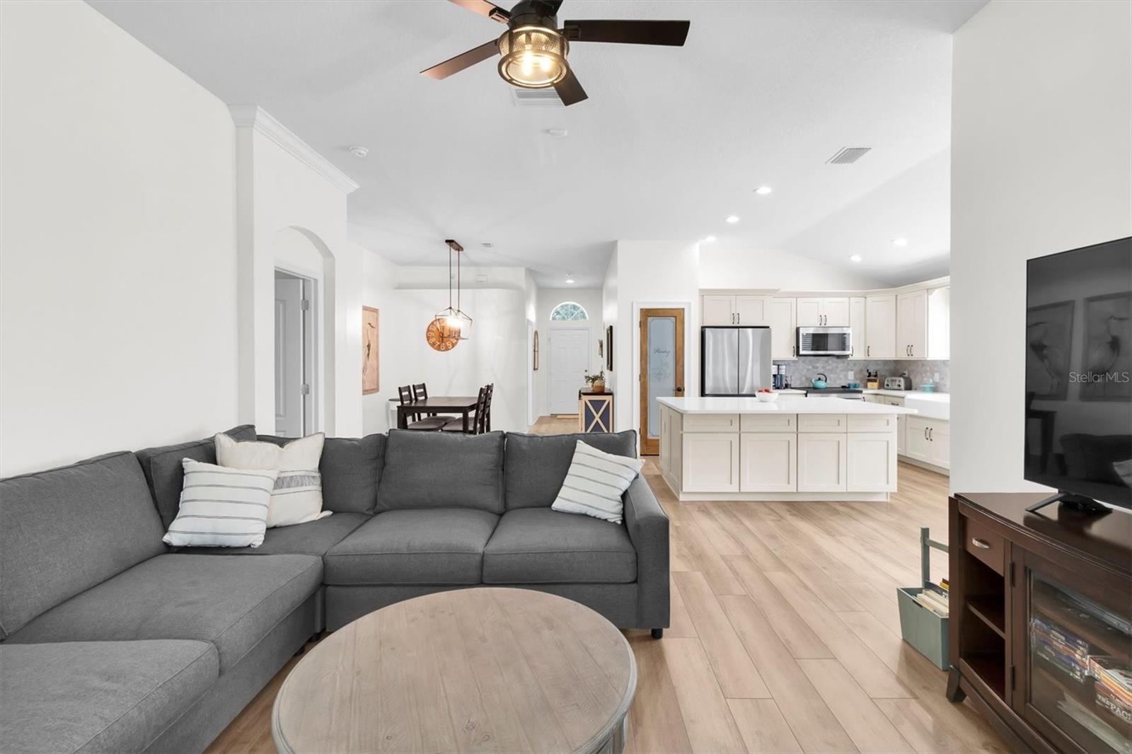 7832 BLUE SPRING DR — photo 10