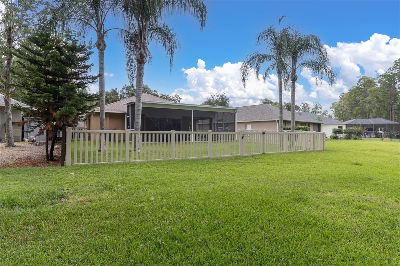 7832 BLUE SPRING DR — photo 38