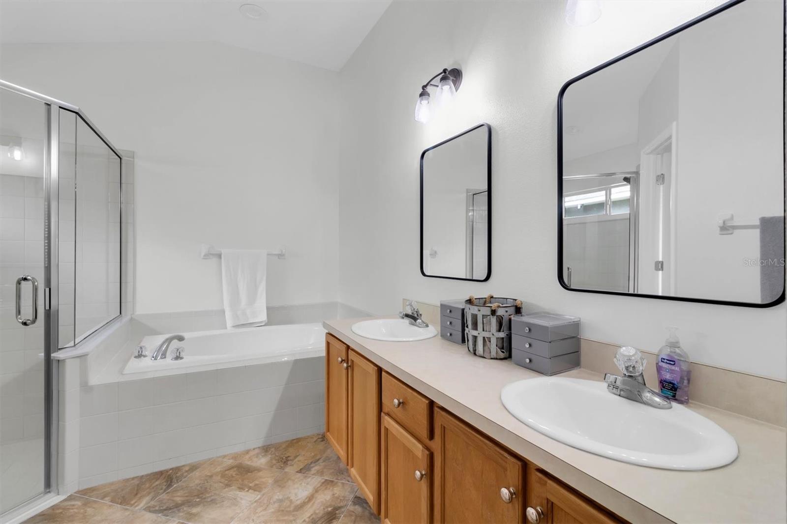 7832 BLUE SPRING DR — photo 18