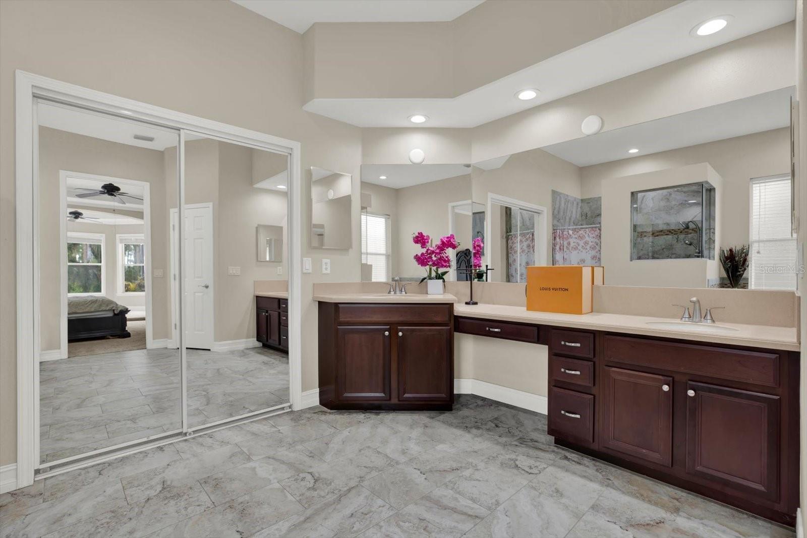 9137 CREEDMOOR LN — photo 25