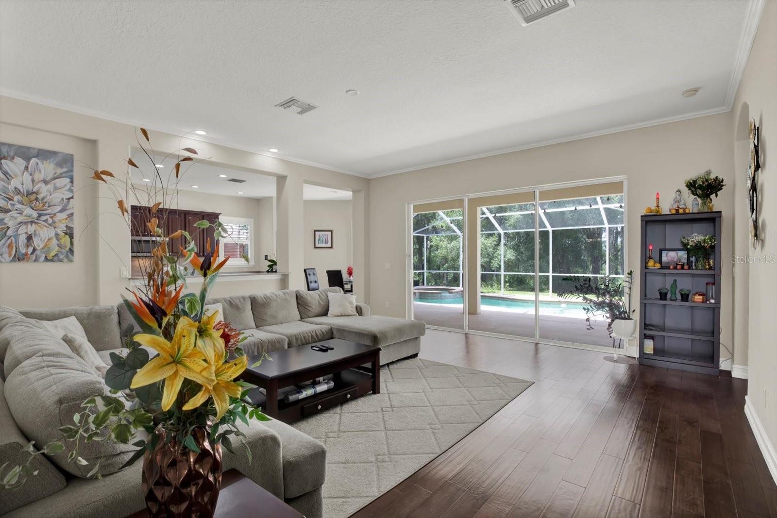 9137 CREEDMOOR LN — photo 20