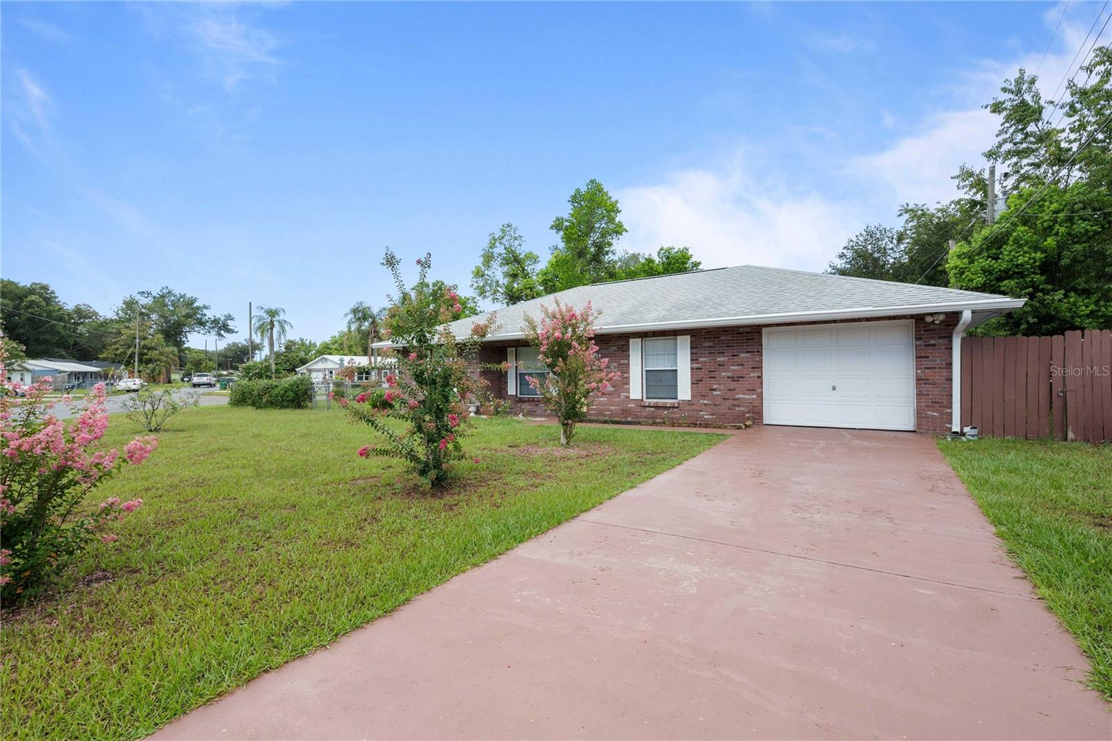 5435 TANGERINE DR — photo 3