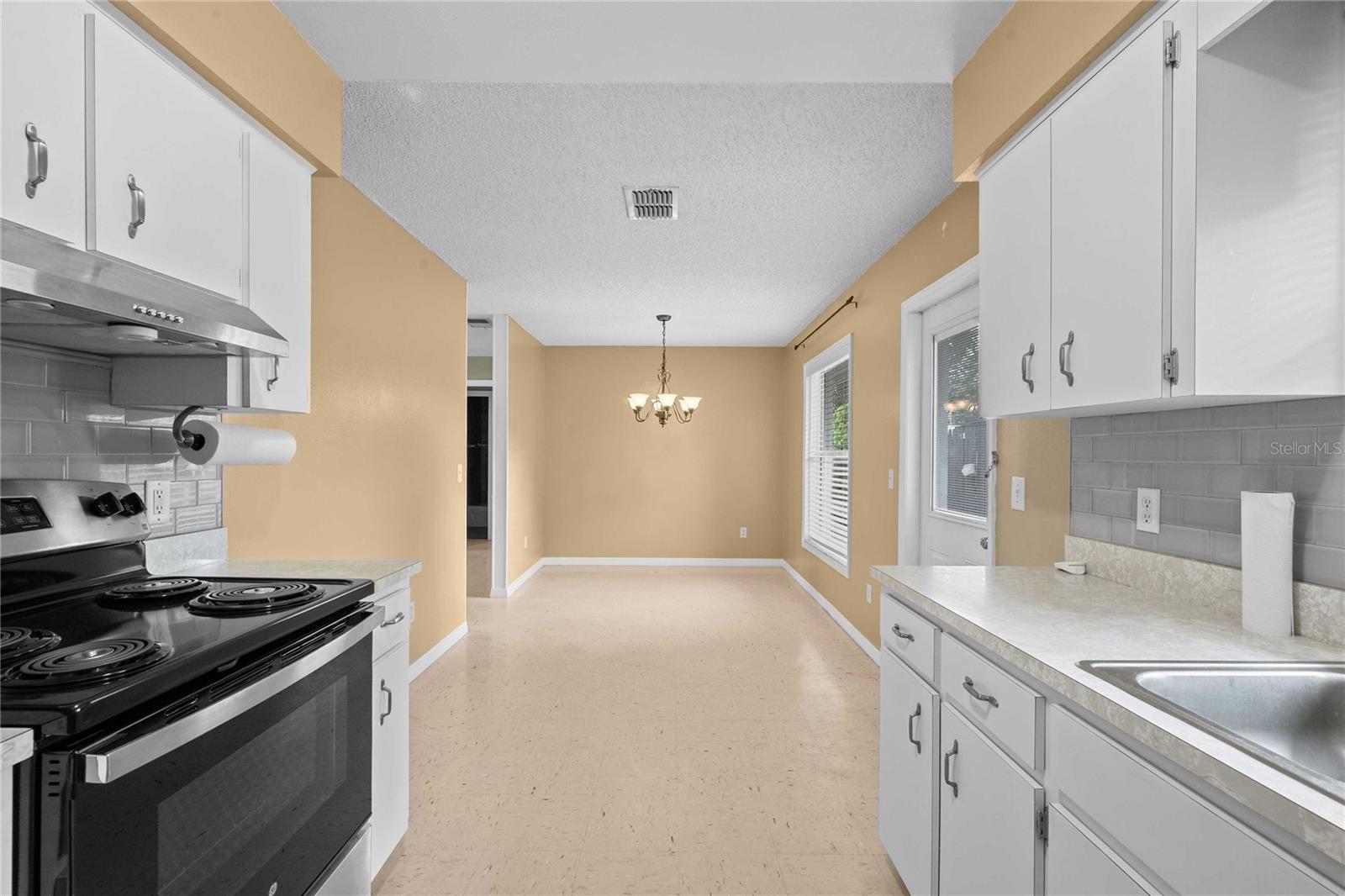 5435 TANGERINE DR — photo 15