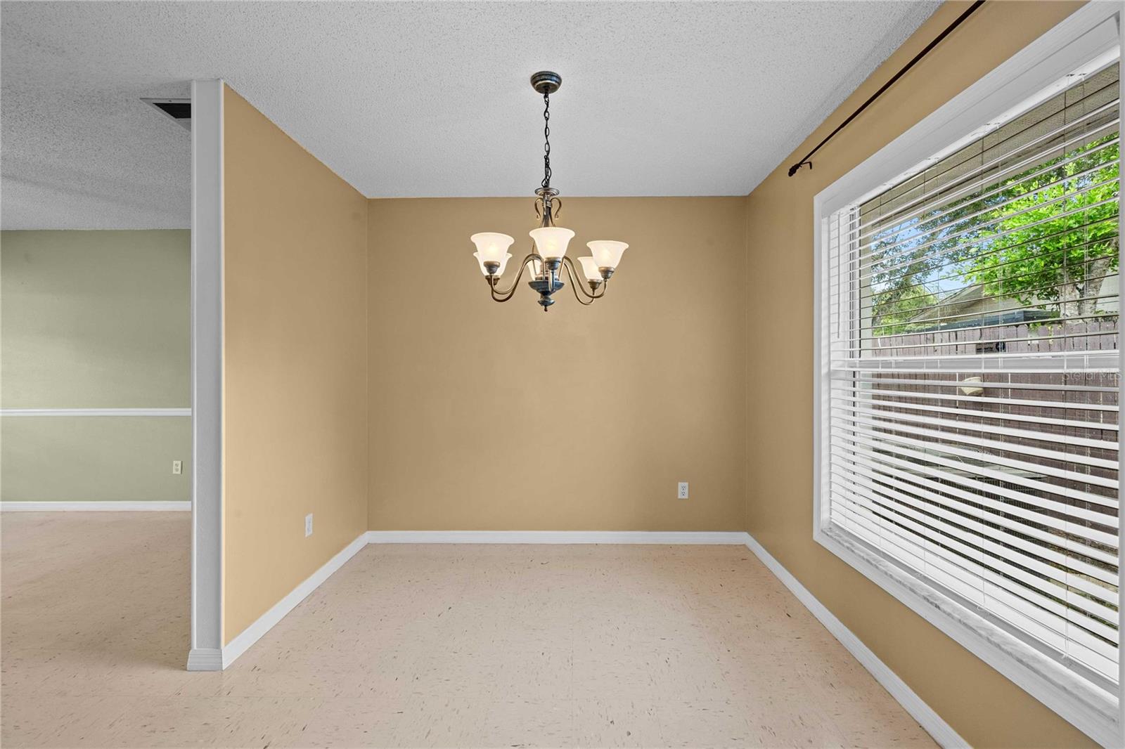 5435 TANGERINE DR — photo 12