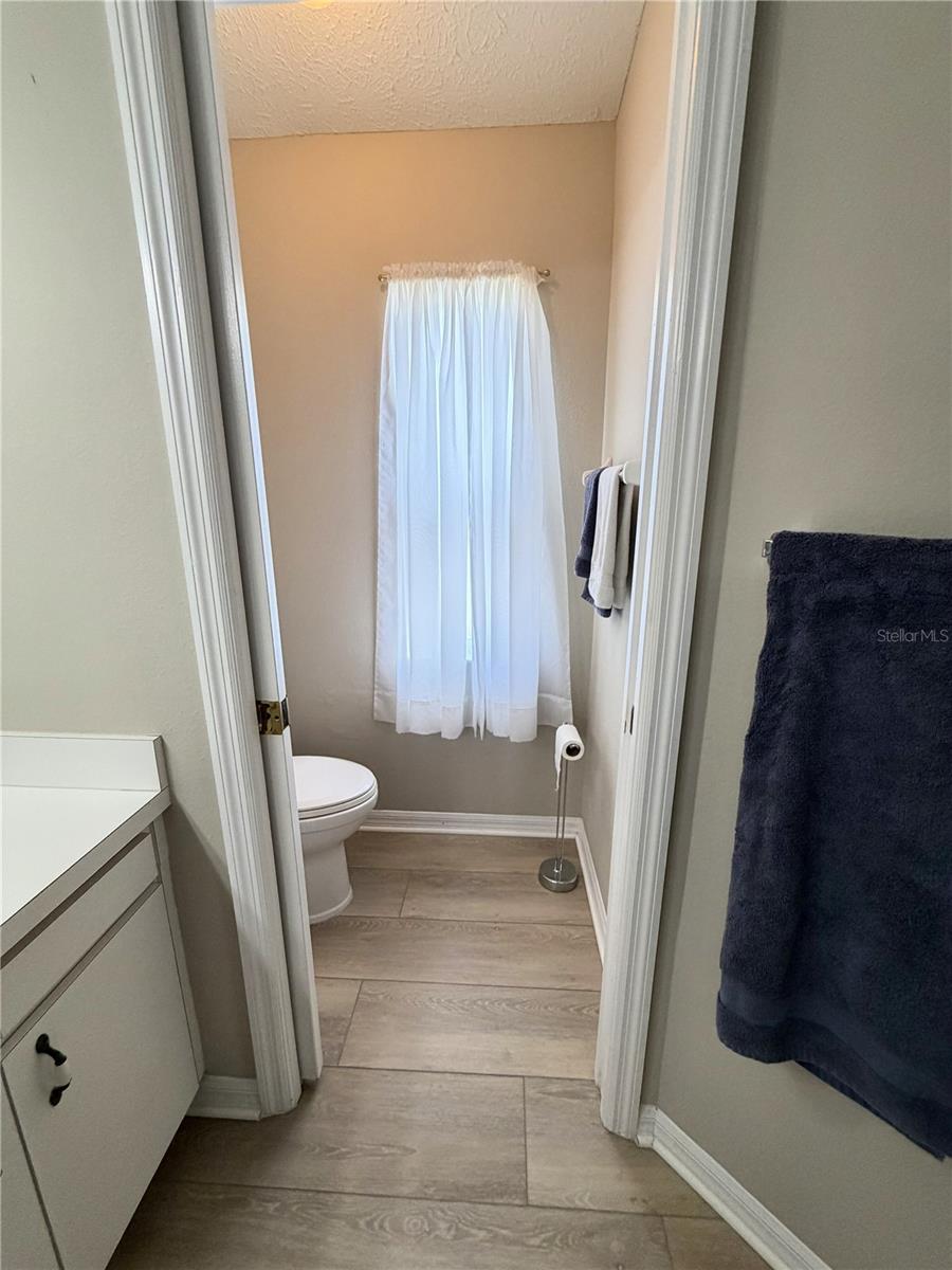 10542 MAGRATH LN — photo 10