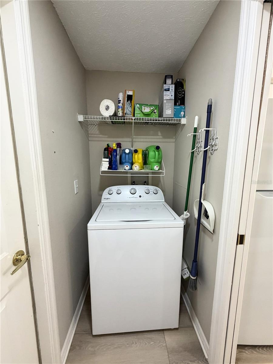 10542 MAGRATH LN — photo 21