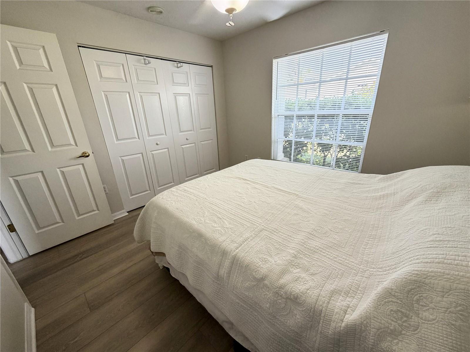 10542 MAGRATH LN — photo 16
