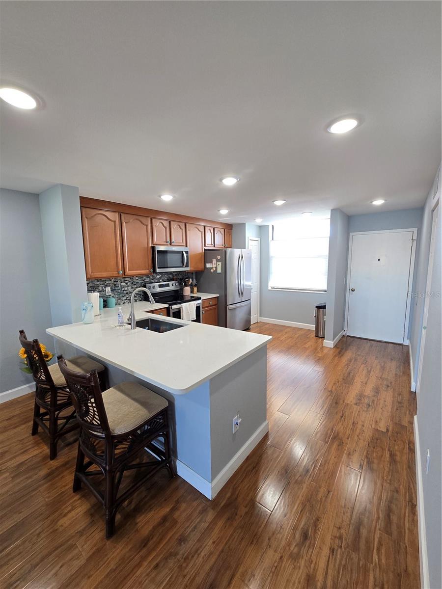 7600 SUN ISLAND DR S #306 — photo 3