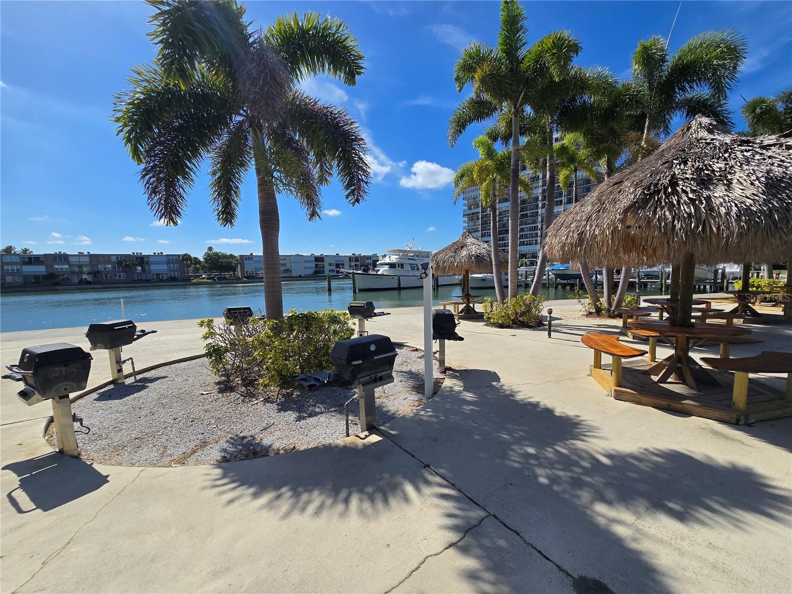 7600 SUN ISLAND DR S #306 — photo 21