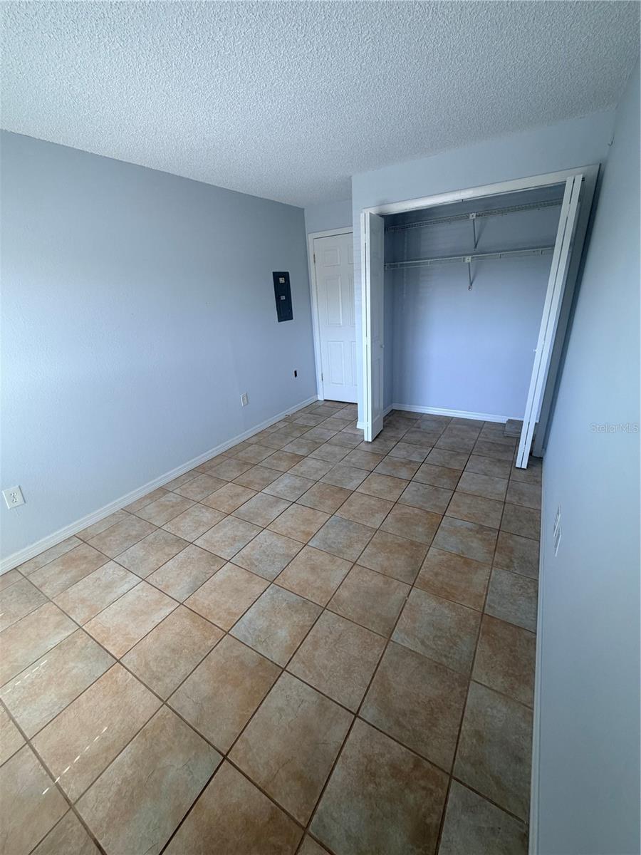 6050 CHESHAM DR #5 — photo 9