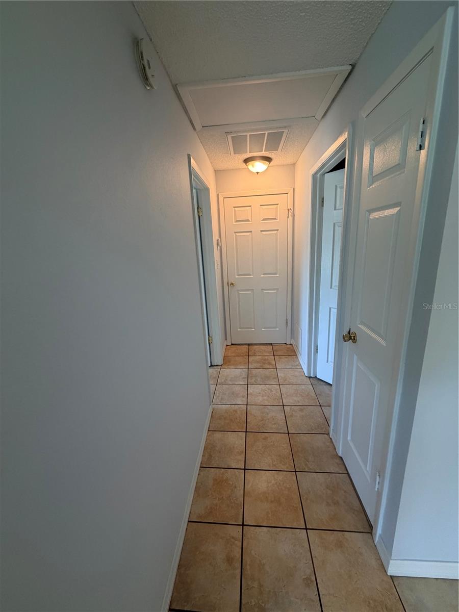 6050 CHESHAM DR #5 — photo 8