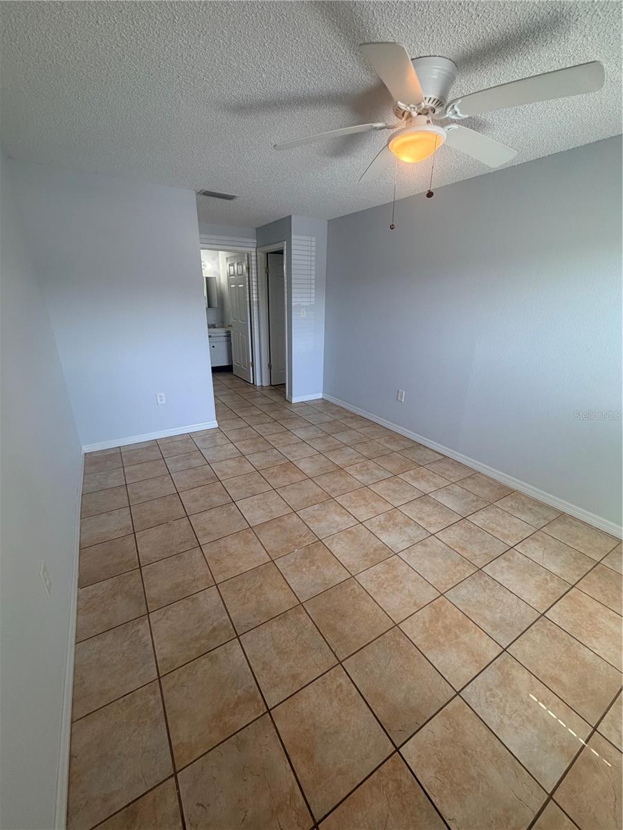 6050 CHESHAM DR #5 — photo 7