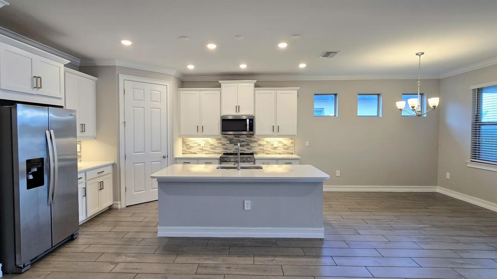 233 VINADIO BLVD — photo 14