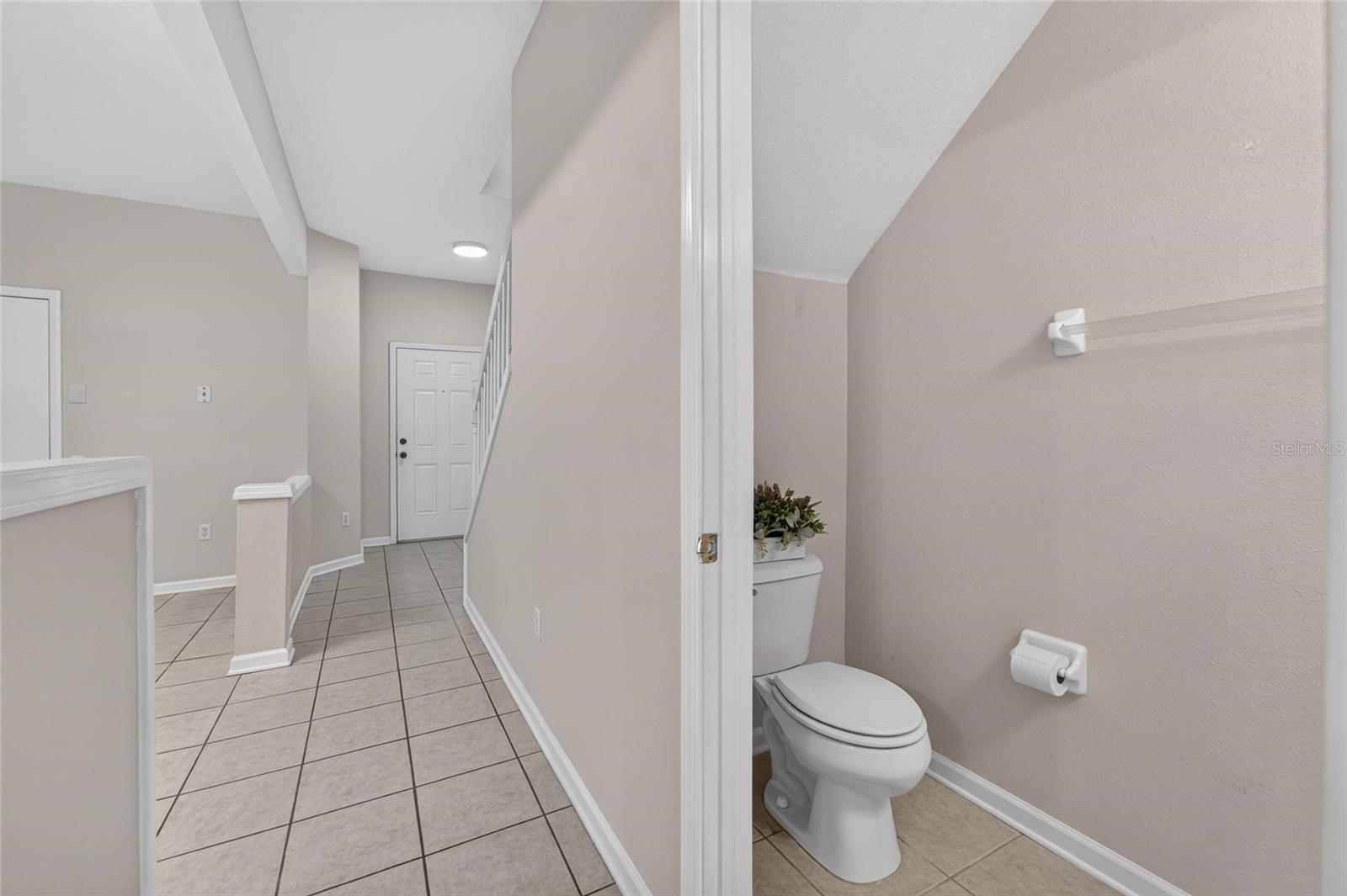 1019 VISTA CAY CT — photo 33