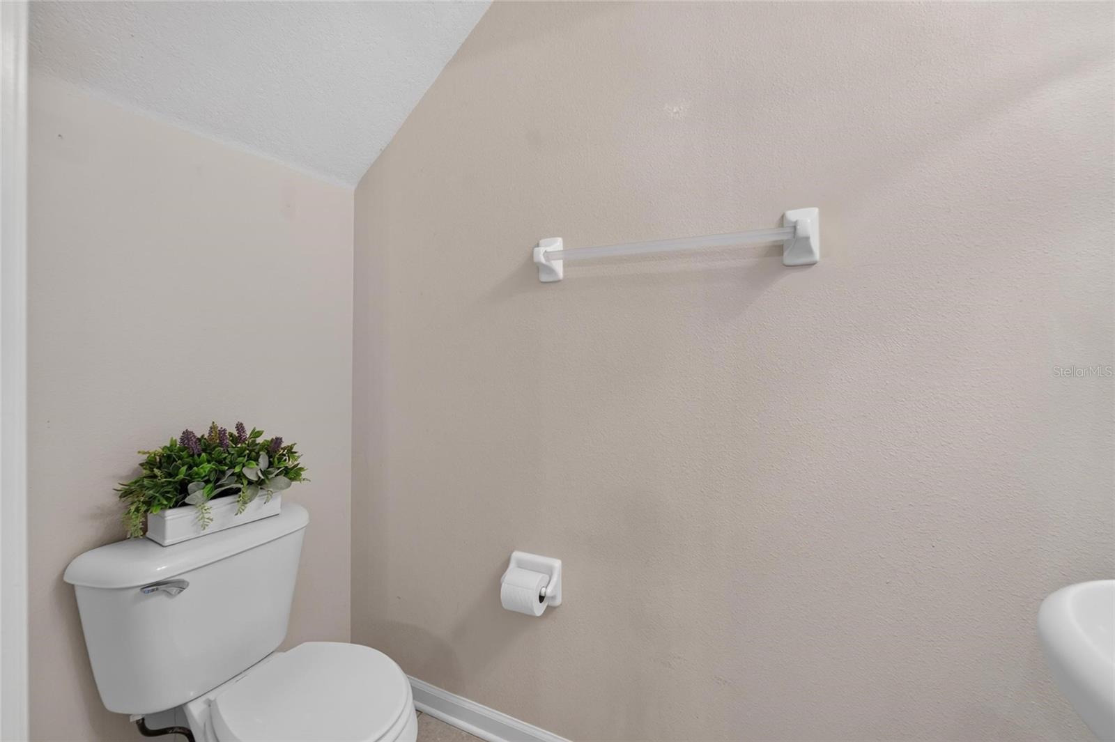 1019 VISTA CAY CT — photo 34